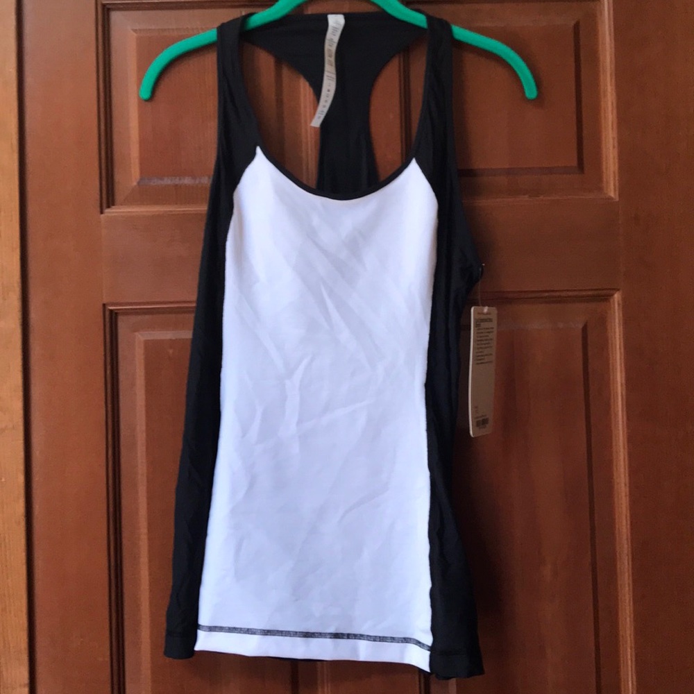 NWT!!! LuLu Lemon lightweight racerback!!!